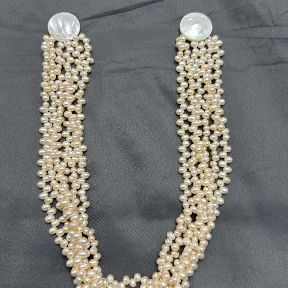 Fashion Jewelry Cream Pearl Necklace - Picture 4 of 7